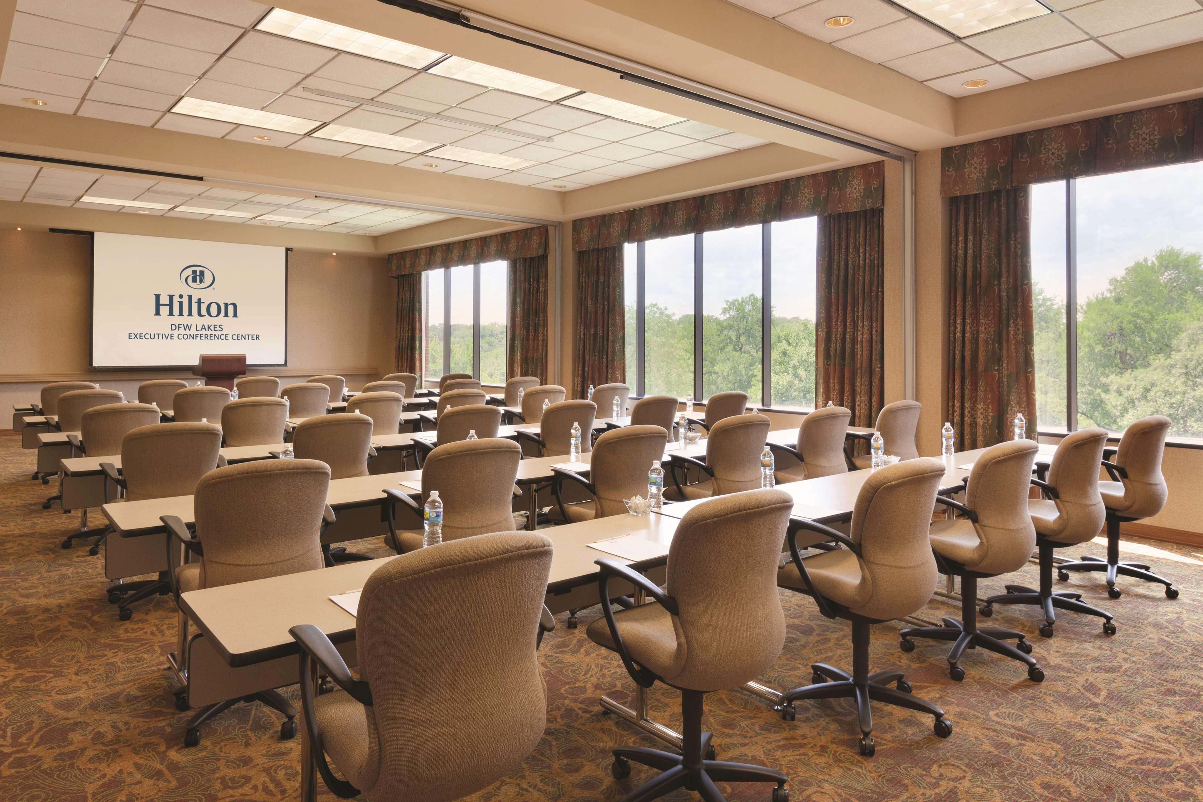 Hilton Dfw Lakes Executive Conference Center Grapevine Exterior photo