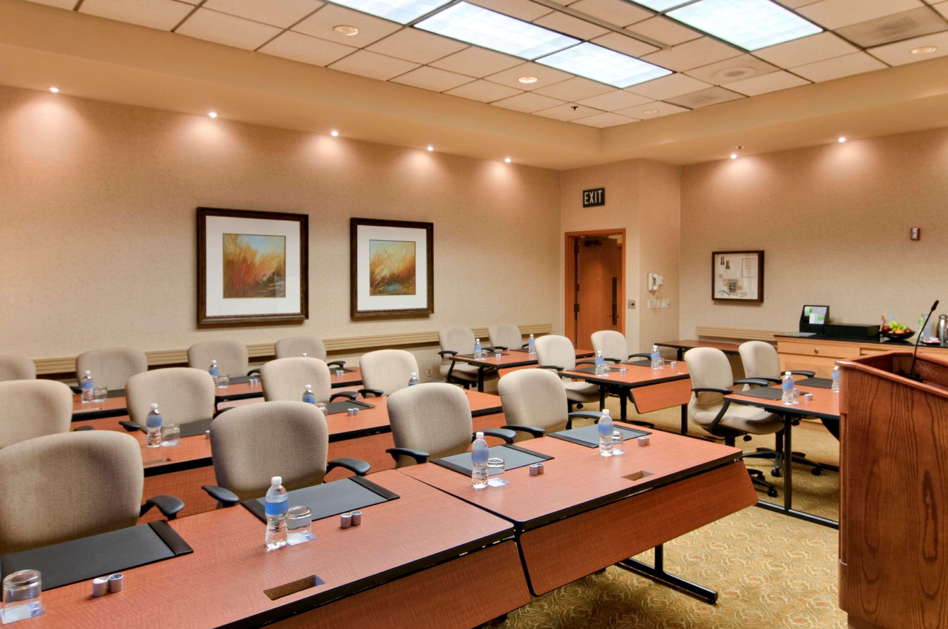 Hilton Dfw Lakes Executive Conference Center Grapevine Exterior photo