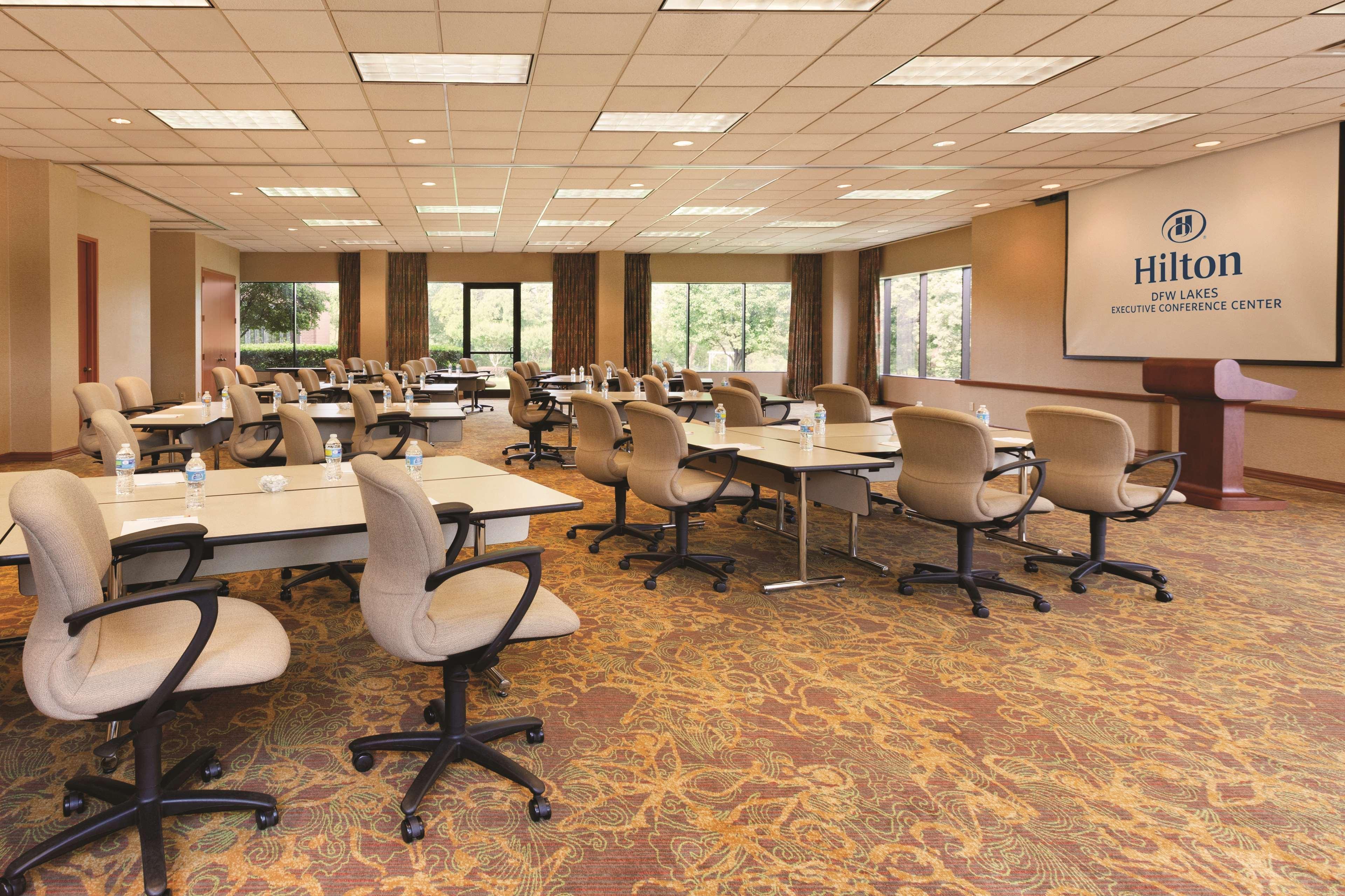 Hilton Dfw Lakes Executive Conference Center Grapevine Exterior photo