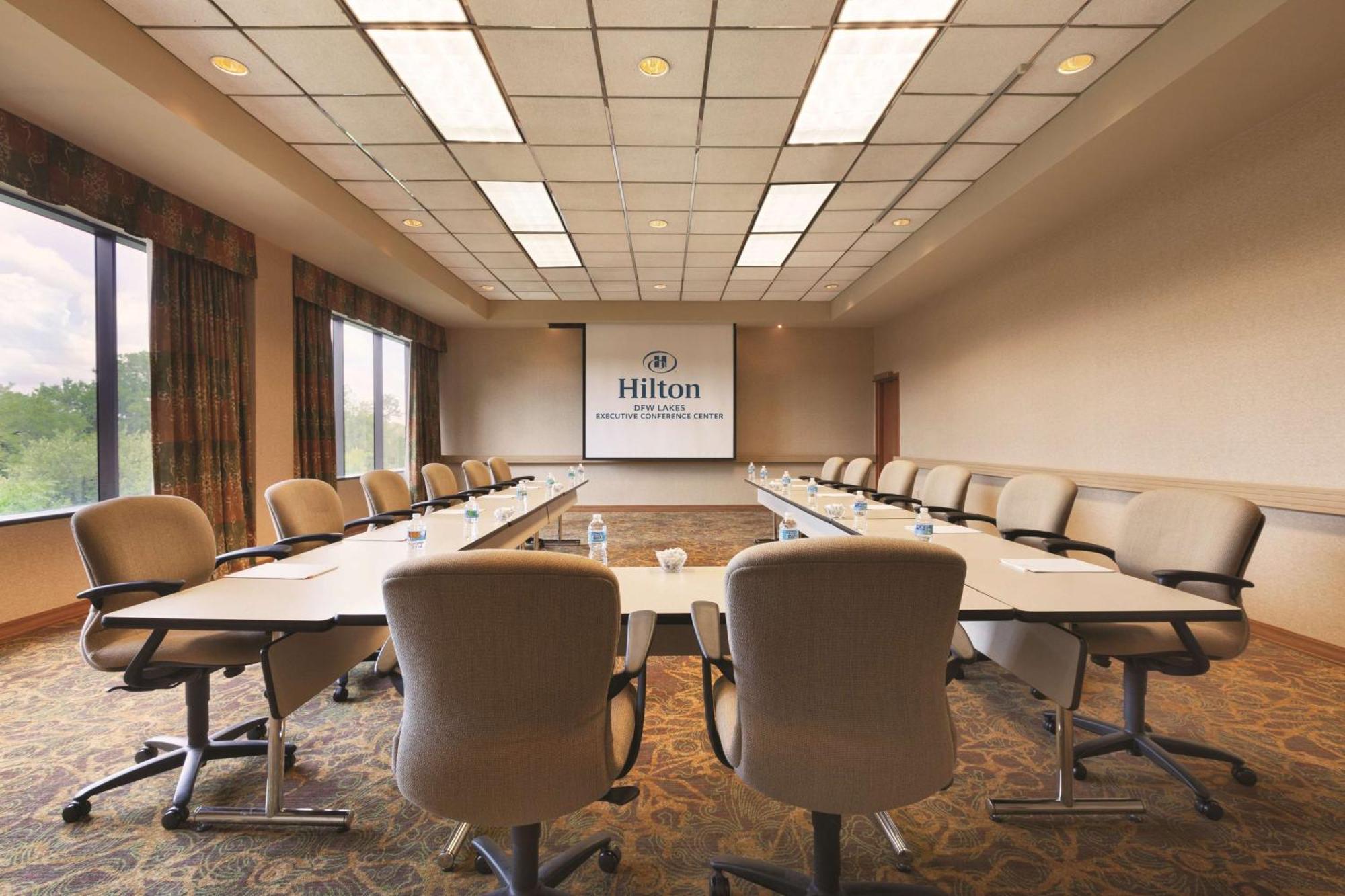 Hilton Dfw Lakes Executive Conference Center Grapevine Exterior photo