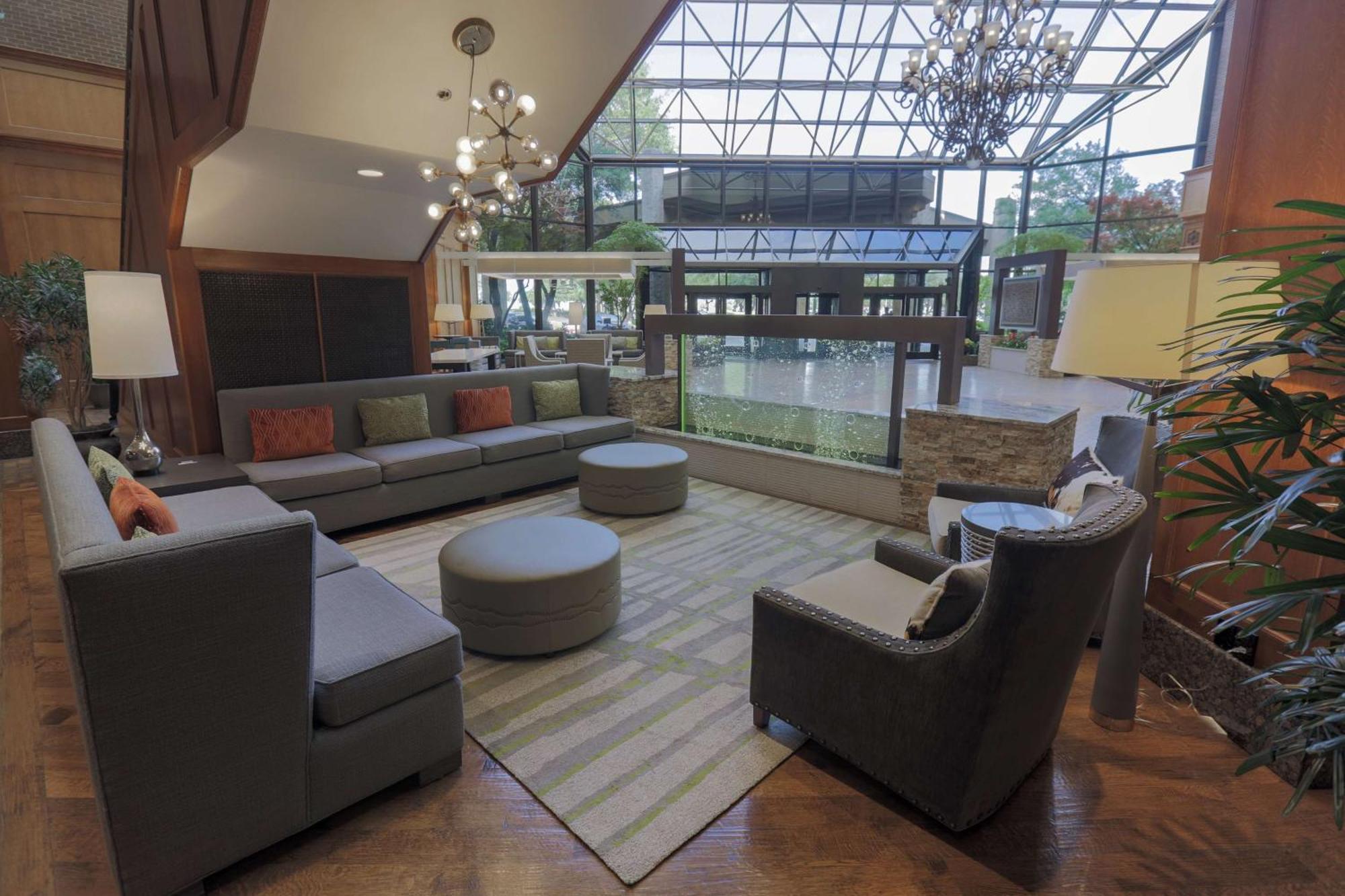 Hilton Dfw Lakes Executive Conference Center Grapevine Exterior photo